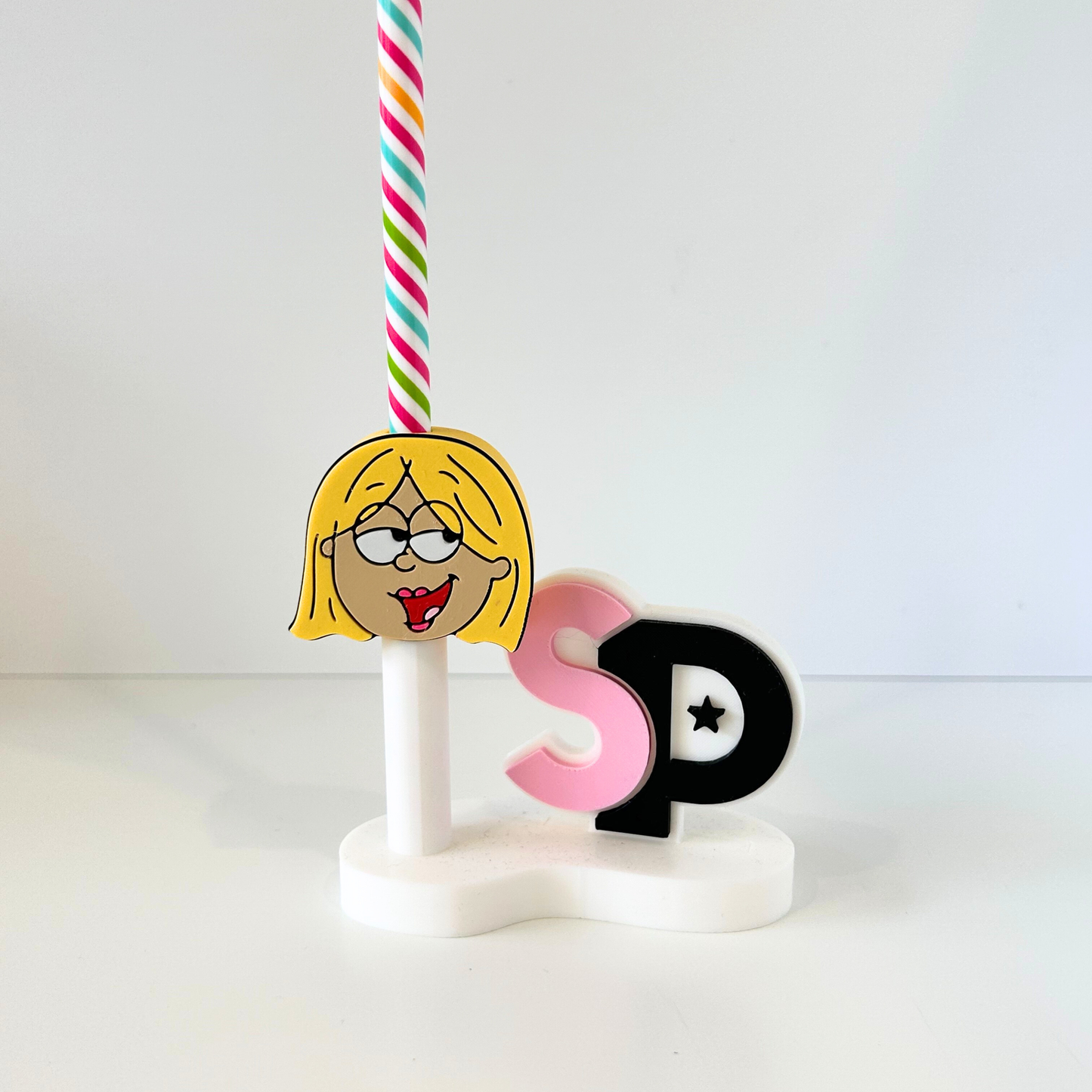 LIZZIE MCGUIRE STRAW TOPPER