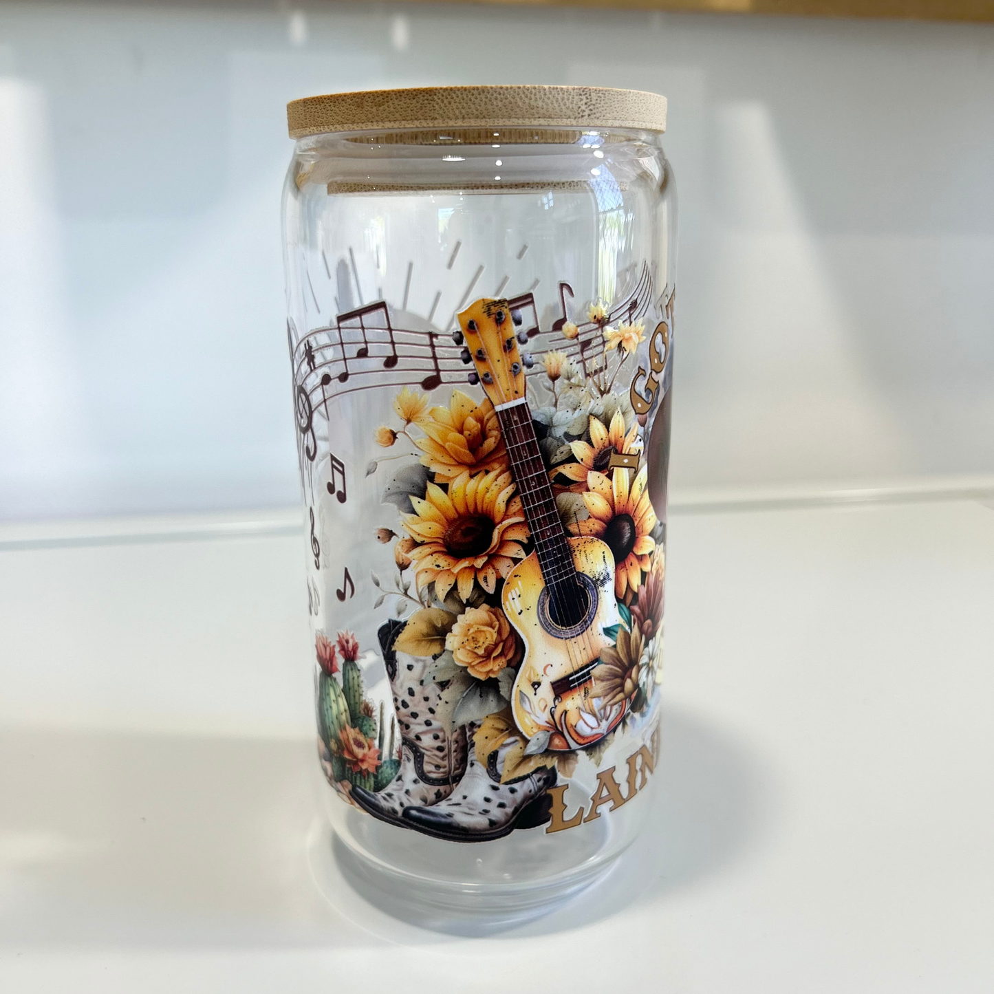 LAINEY WILSON 160z GLASS CAN