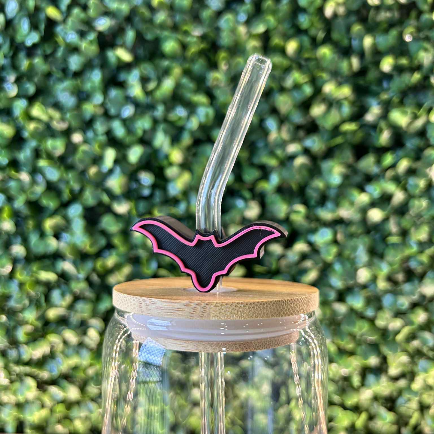 BLACK BAT PINK OUTLINE STRAW TOPPER