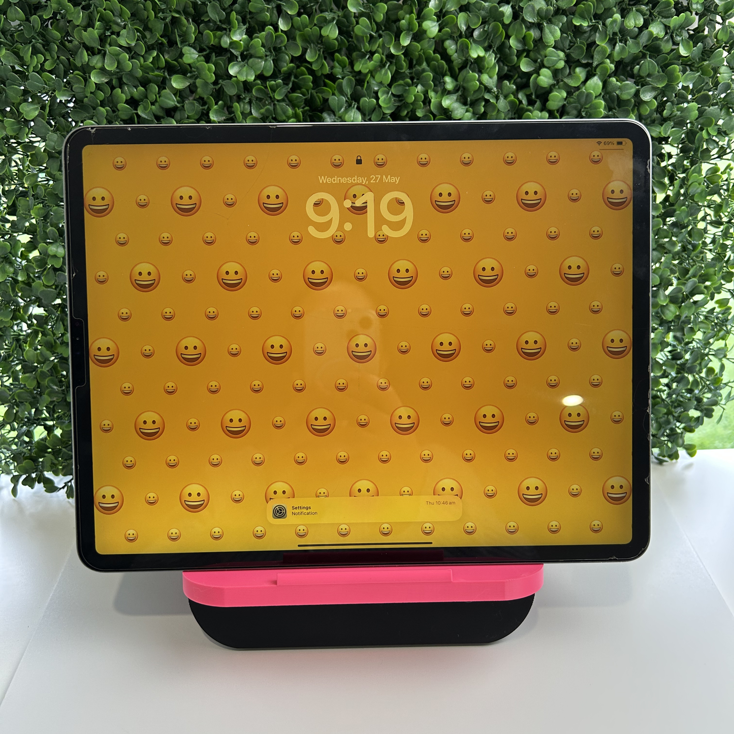 GHOST FACE NOVELTY TABLET STAND (made to order) (Copy)