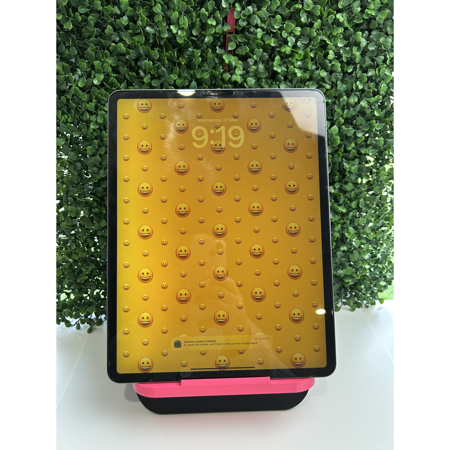 GHOST FACE NOVELTY TABLET STAND (made to order) (Copy)